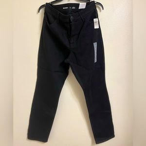 NWT Old Navy Black High Rise Straight Jeans